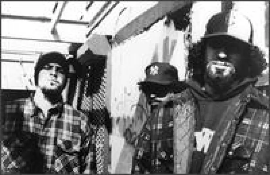 Cypress Hill - Tres Eqyis * lyrics