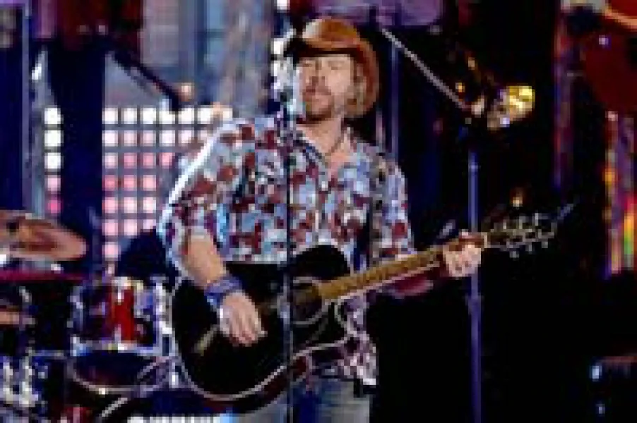Toby Keith - 11 months and 29 days - live at the fillmore new york at irving plaza/ 2010 lyrics