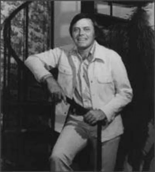 Tom T. Hall - Back When The Old Homeplace Was New lyrics