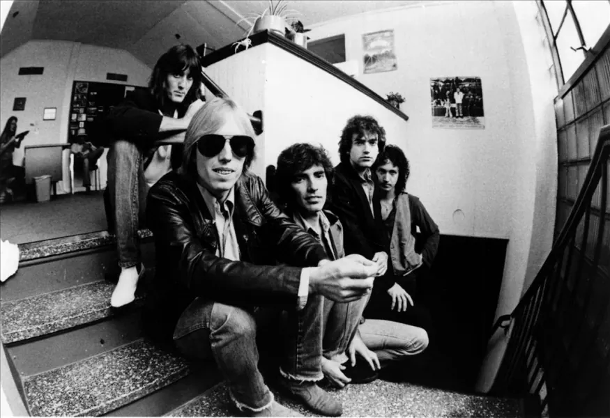 Tom Petty And The Heartbreakers - Accused of Love lyrics